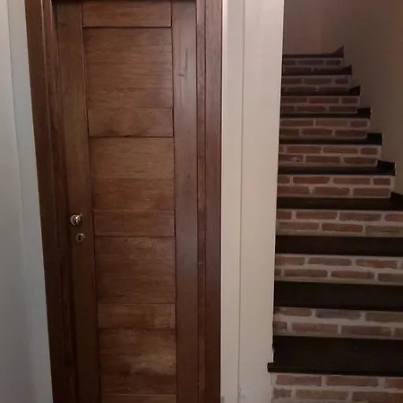 Monolocale Zona Διαμέρισμα *